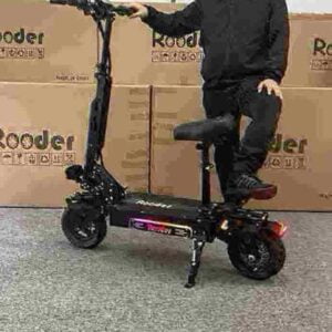 Elektroroller mit zwei Motoren Hersteller